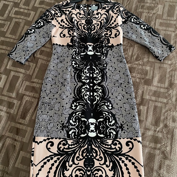 Gorgeous Multi-Color Women’ Dress Size 8 - Picture 6 of 9